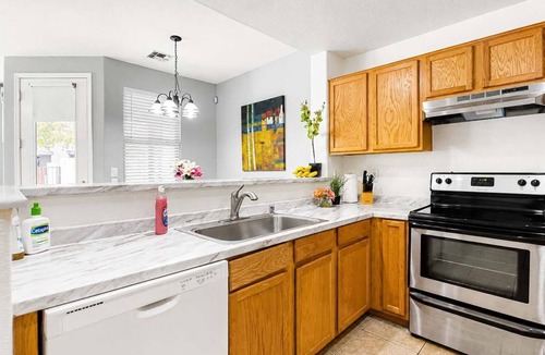 Alegre Community House | Pet-Friendly 3BR | Community Pool | Near ASU