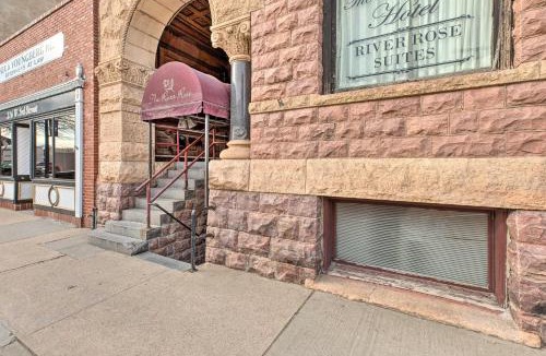 Yankton Apartment | Pet-Friendly Apt: 2 Blocks to Riverside Park!