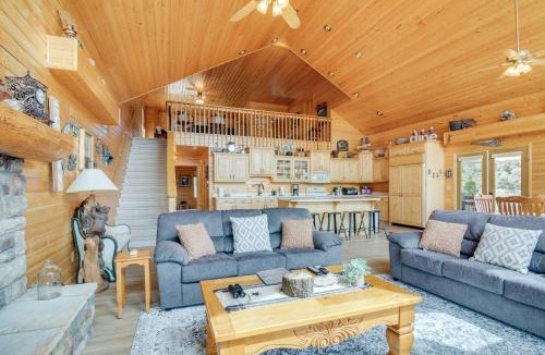 Mammoth Creek House | Pet-Friendly Cabin < 1 Mi to Panguitch Lake!