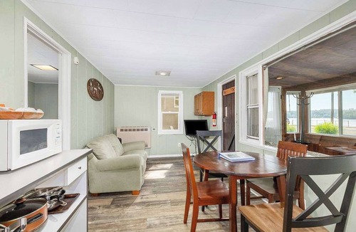 Newaygo Cabin | Pet-friendly Cabin Dock, Kayaks, Firepit, BBQ