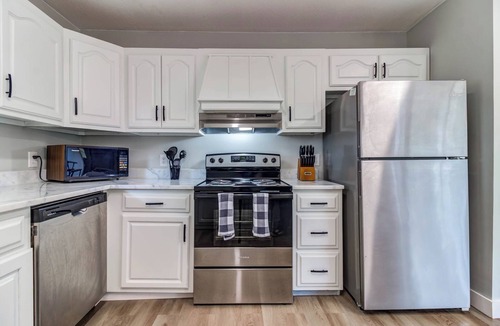 Gulfport House | Pet Friendly + Close to Casinos + Ample Parking