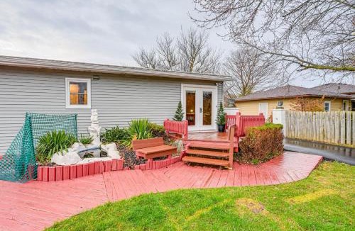 Mount Morris Township House | Pet-Friendly Flushing Getaway near Downtown