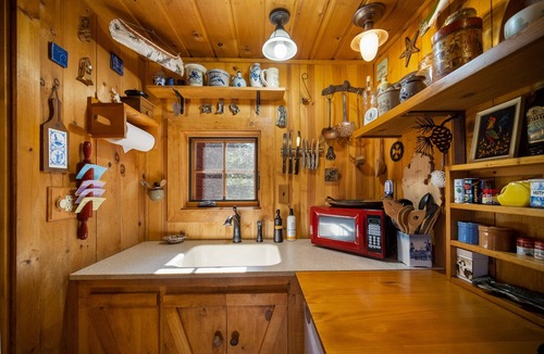 Cheboygan Cottage | Pet Friendly, lakefront, WIFI, super cozy