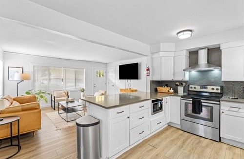 Parkrose Heights House | Pet-Friendly, Monthly stay. Fenced yard 4beds 2bath home