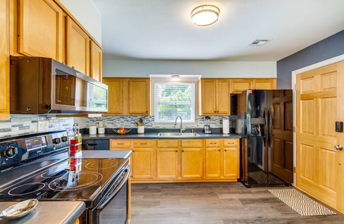 Southeast Pensacola House | Pet-Friendly Pensacola Home w/Sunny Backyard!