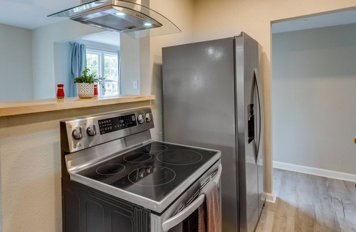 New Warrington House | Pet-Friendly Pensacola Home Close to Beaches & Fun