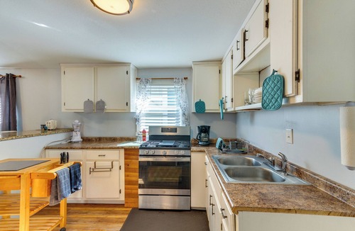 South Pensacola Cottage | Pet-friendly Pensacola Home w/Patio & Yard!