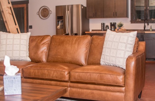 Brainerd Cottage | Pet Friendly-Secluded-Fire Pit-300mbps internet