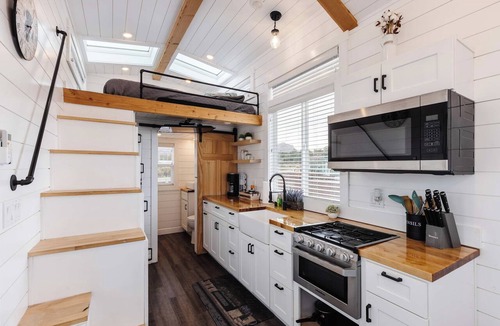Apple Valley House | Pet Friendly Tiny Home - Near Zion National Park