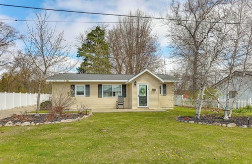 Harrison House | Pet Friendly w/Yard: 1 Mi to Wilson State Park