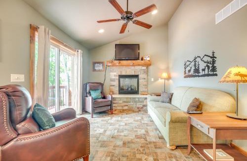 Townsend House | Pet-Friendly Wisconsin Cabin on Lake w/Fire Pit!