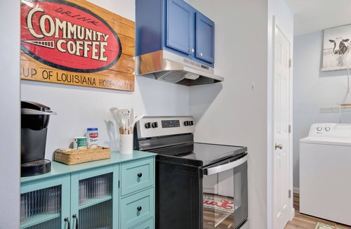 Freetown - Port Rico House | Petite Cottage near Downtown w/extra parking