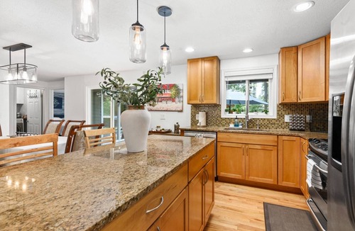 Lake Oswego House | Phenomenal Single Level Home Featuring Incredible Outdoor Golf Option w/Gazebo, Fire-Pit, and Patio