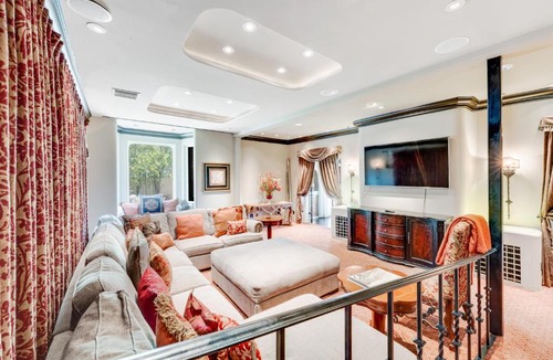 Los Olivos Historic District House | Phoenix Manor