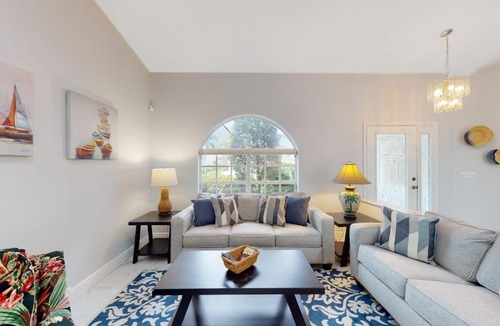 Crown Pointe House | Piccadilly Place