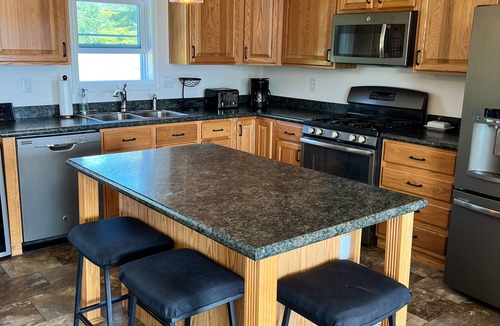 Saranac Lake House | Picturesque Mountain View’s *close to Mt Pisgah Ski center*Hot tub*