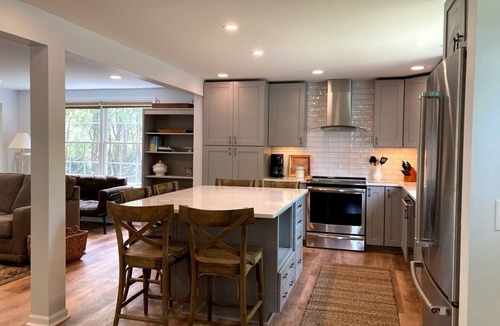 Harbor Springs Cottage | Pine Corner Cottage - recently renovated in heart of Harbor Springs