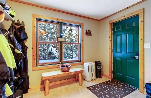 Mercer Cabin | Pine Forest Hideaway