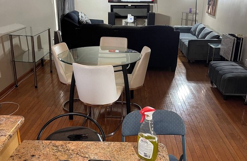 Southfield House | Pleasant 2-bedroom house with AC in Southfield HISTORIC AREA