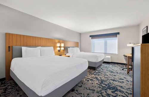 South Baton Rouge Hotel | Pleasant Stay Near LSU – Baton Rouge's Go-To Room for Value & Family Stays