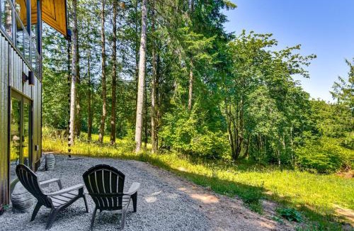 Warren Apartment | PNW Tiny Cabin Escape: 4 Mi to St Helens