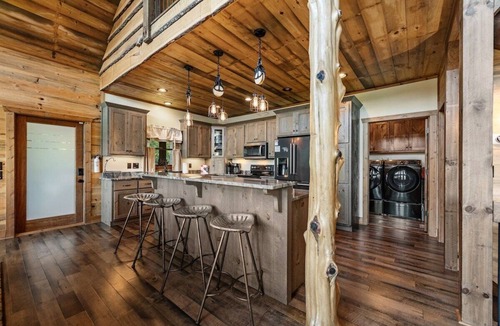 Foxfire Estates Cabin | Pony Ghost Trail - A cabin and view to remember