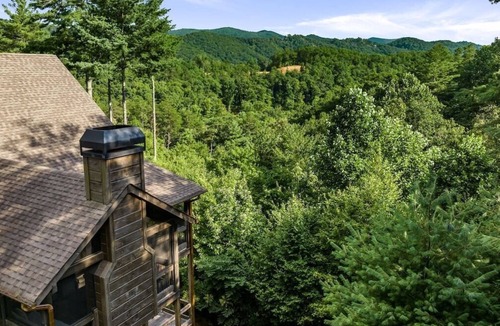 Foxfire Estates Cabin | Pony Ghost Trail - A cabin and view to remember