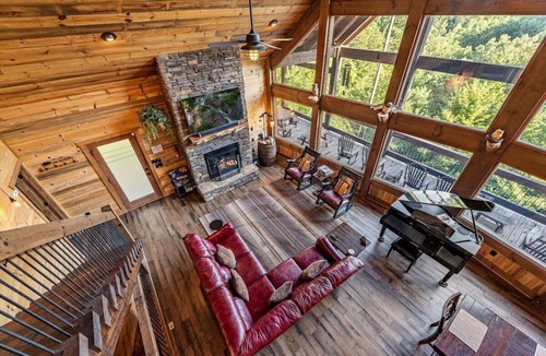 Foxfire Estates Cabin | Pony Ghost Trail - A cabin and view to remember