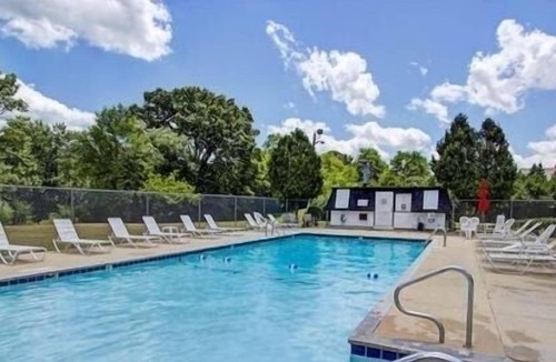 Brown Deer Condo | Pool Condo