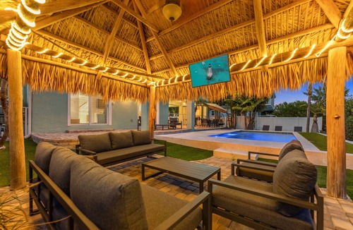 Islamorada House | Pool Home in Venetian Shores