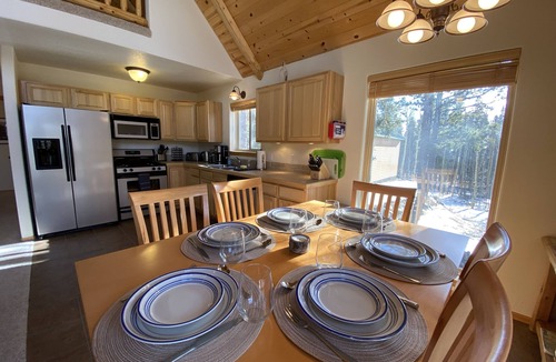 Fairplay Cabin | Pool-Table Game Room, Darts & Starlink - Pet-Friendly, Mtn Views