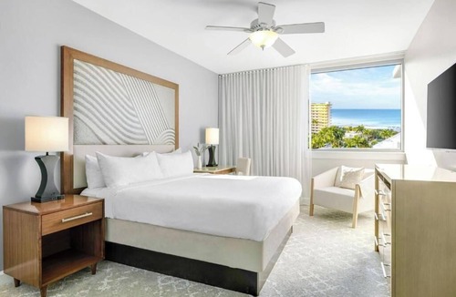 Marco Island Resort | Poolside - 3 bedroom - Marriott Crystal Shores Marco Island - Full Resort Access