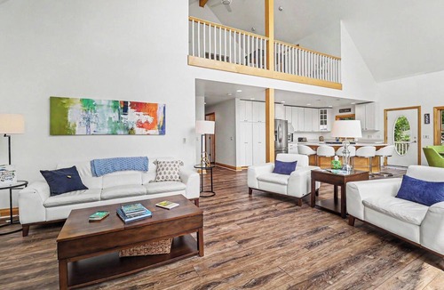 Onekama House | Portage Lake Beachfront with Dock at North Point