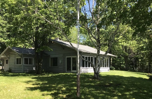 East Jordan Cabin | Porter Estate Cabin on Lake Charlevoix