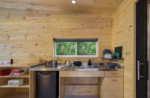 Glenwood Cabin | Postcard Cabins Mount Adams, Outdoor Collection by Marriott Bonvoy