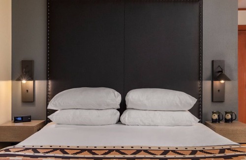 Stevenson Cabin | Premier Room with Luxe Comfort and River Views