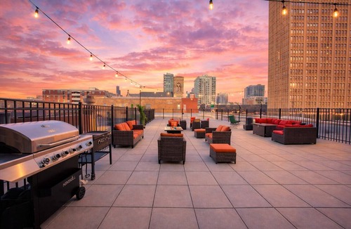 Near South Side Apartment | Premium 2BR Michigan Suite with Skyline Views Near McCormick Place & Lakefront