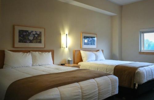 East Beltline Hotel | Prince Conference Center & Hotel