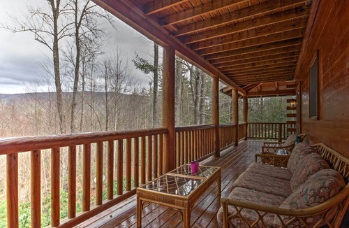 Sapphire Cabin | Pristine Sapphire Resort Cabin w/ Deck & Game Room