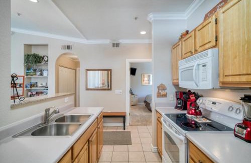Deer Valley House | Pristine Top Floor Condo With Access To Clubhouse & Pools