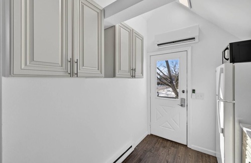 Westbrook Center Apartment | Private 2nd-Floor Apt | 4 Mins to Beach | EV Charger & Parking Included