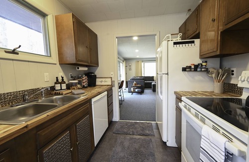 Bellaire Cabin | Private 3 bedrm cabin in the woods. Close to lakes. Summer fun! Bon fire pit