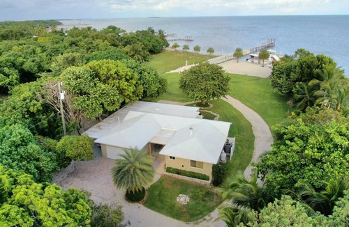 Plantation Key House | Private 5 acre ocean view home with hot tub in the Florida Keys.