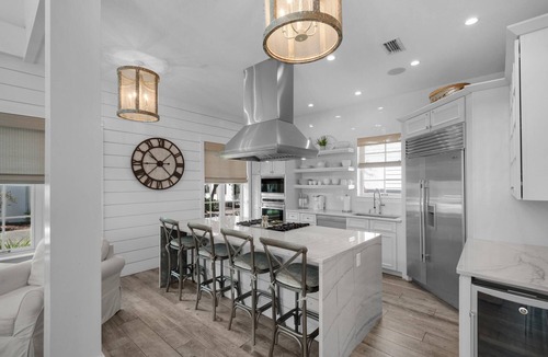 Rosemary Beach Cottage | PRIVATE BEACH ACCESS-Private Pool-4 Bikes-Private Parking 4 Bedrooms Sleeps 10