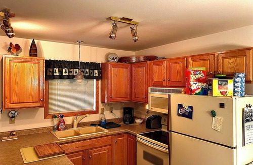 Crandon House | Private Cabin Getaway ATV Access, 5 Acres, WIFI