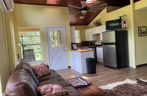 Canton Cabin | Private Cabin on 37 Acres - 10 minutes to First Monday