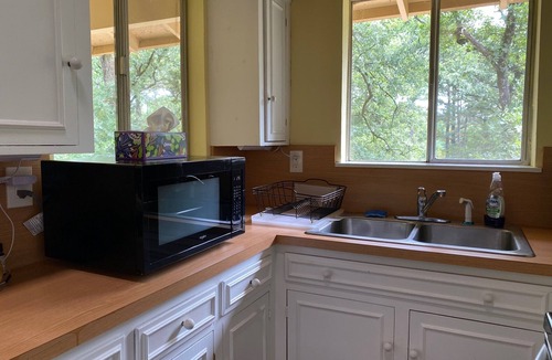 Canton Cabin | Private Cabin on 37 Acres - 10 minutes to First Monday