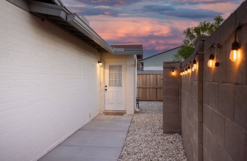 Mesa House | Private, Convenient Studio Apartment