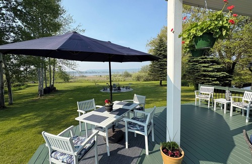 Arcadia House | Private cozy home in Arcadia offering all the wonders of Northern Mi