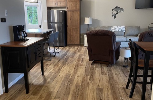 Alpena Cabin | Private cozy year round water front home